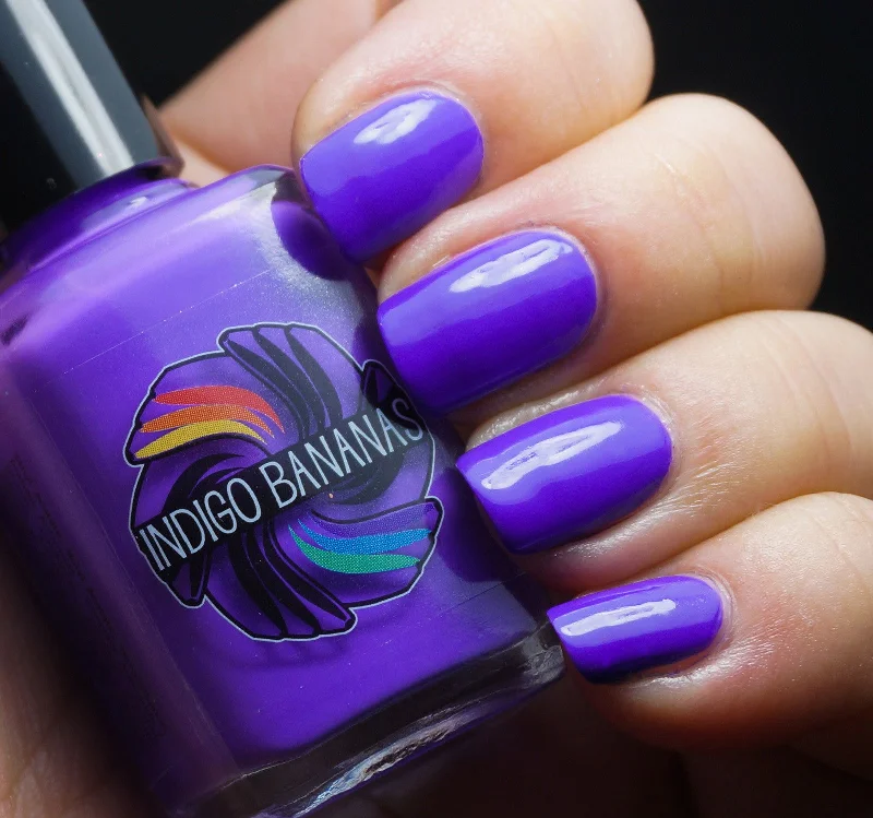 nail polish trench deepen-Phlogiston Paradise - neon purple creme