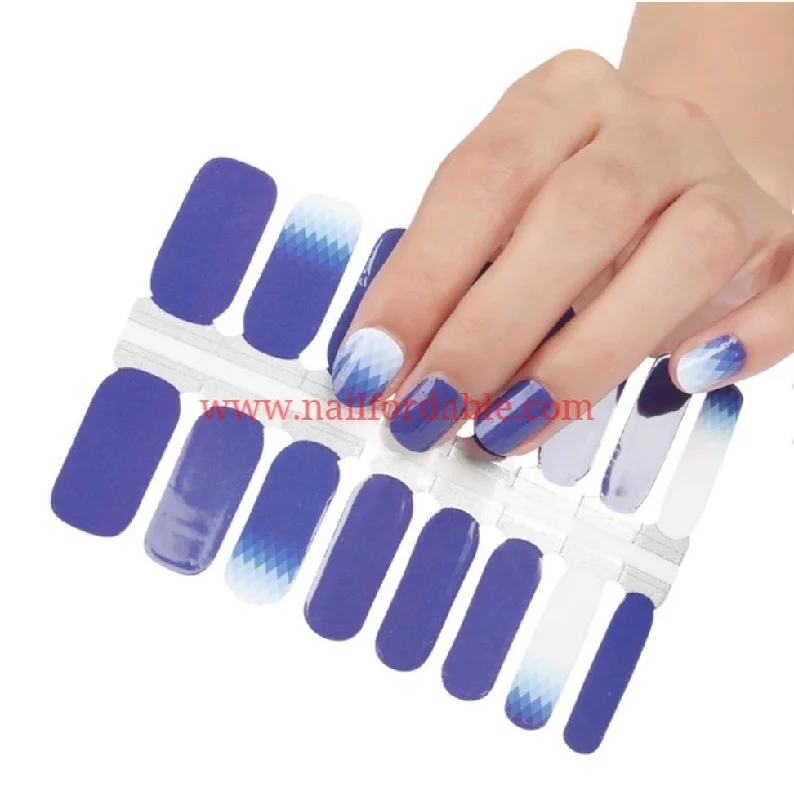 nail repair with guard-coat polish-Rhomblue