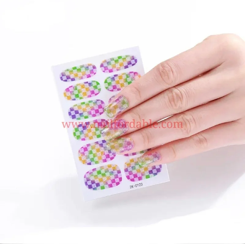 nail repair with forum-favorite-care-care kit-Squares of colors