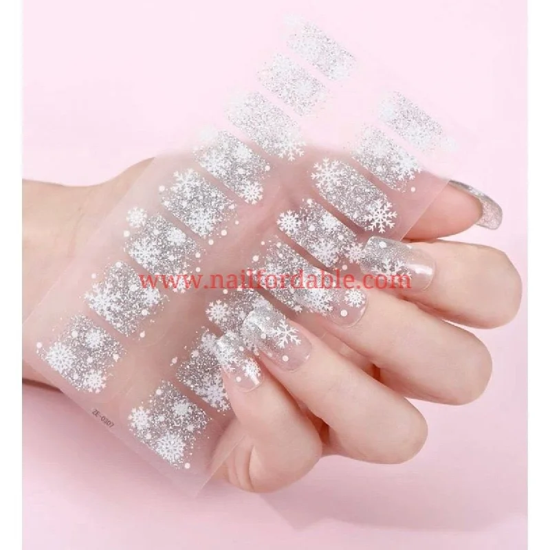 nail repair with support-layer gel-Snowflake print