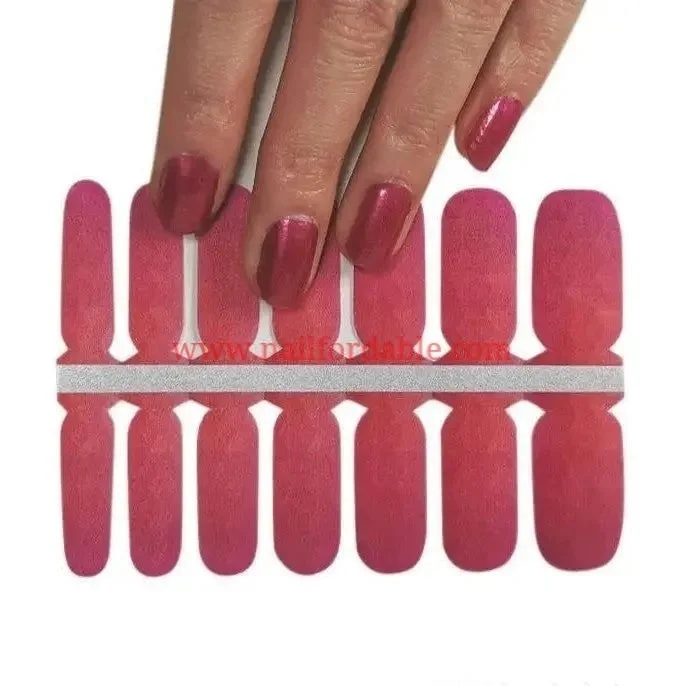 nail repair with nourishing-finish polish-3D Geos red