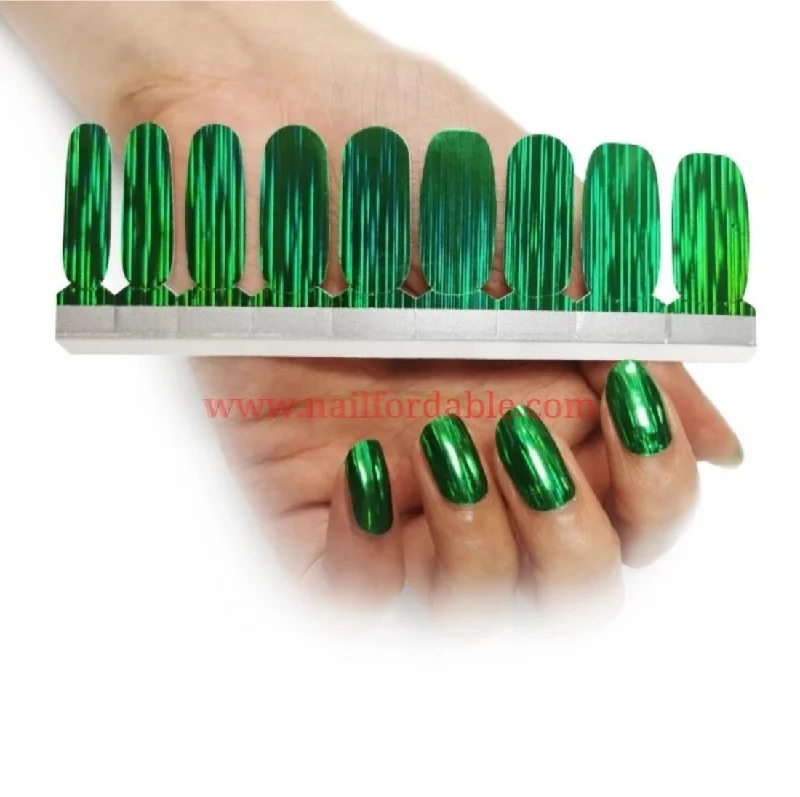 nail repair with foundation-coat polish-Green waterfall (Chrome)